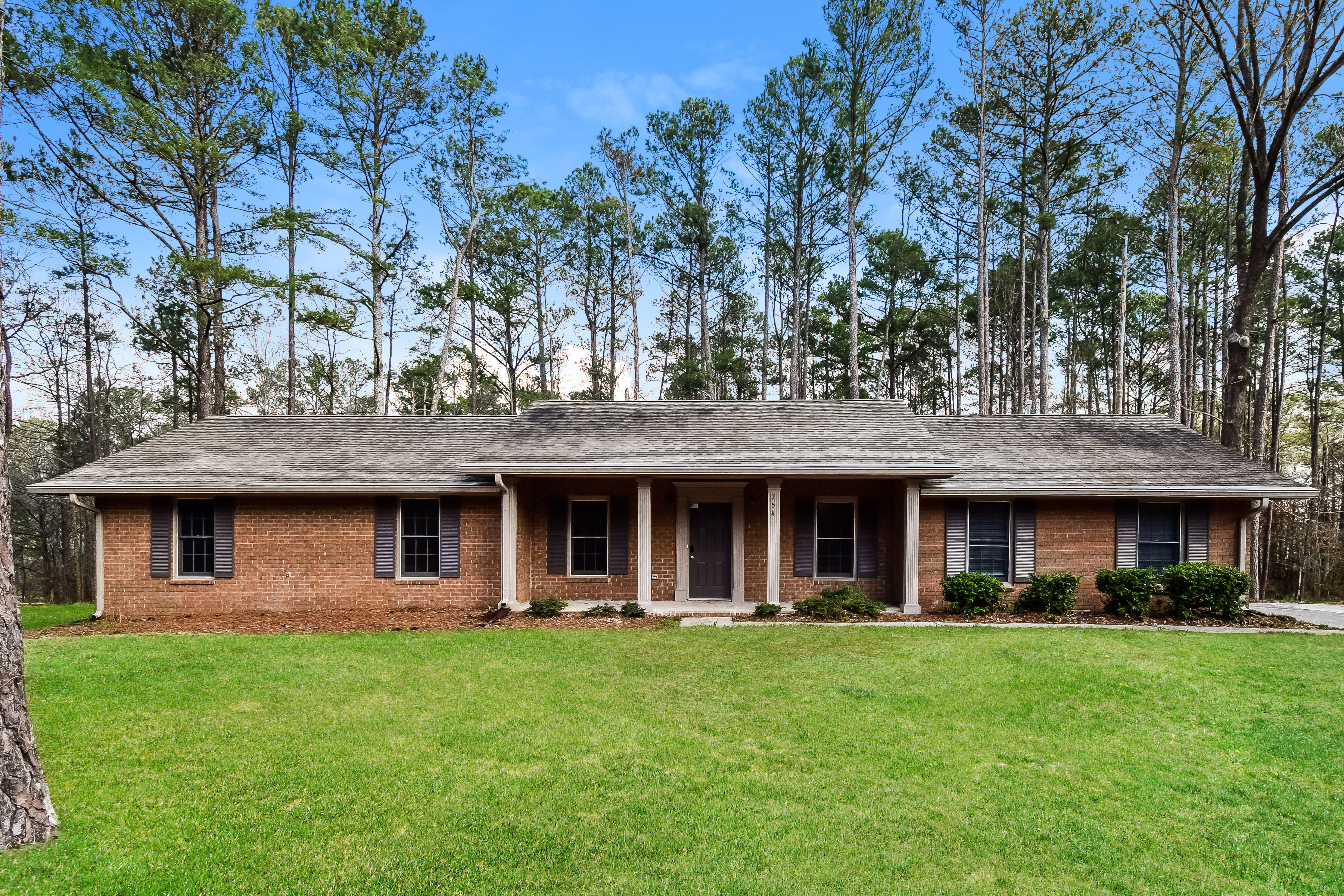 154 Old Norton Road Fayetteville, GA 30215
